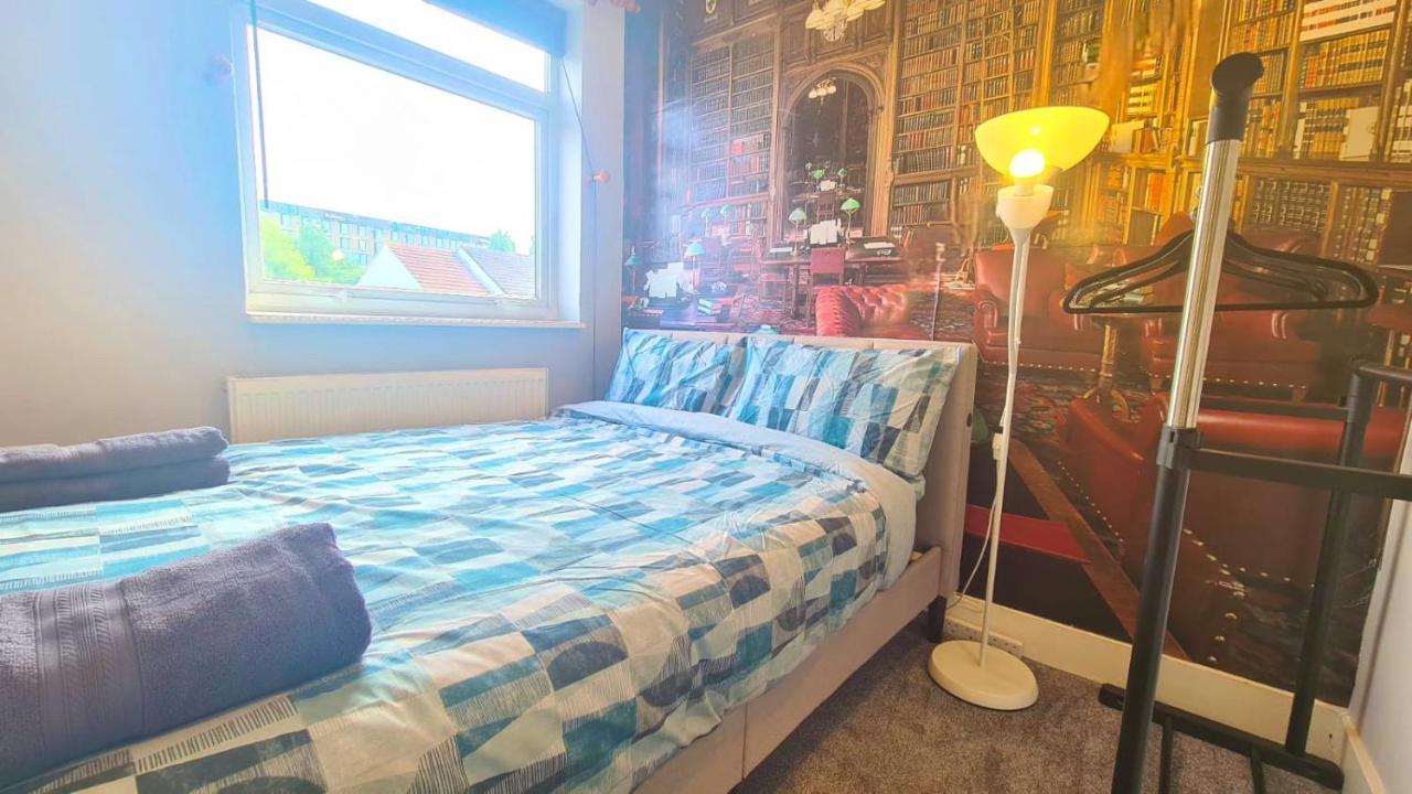 Cosy Room In East Ham Londres Exterior foto